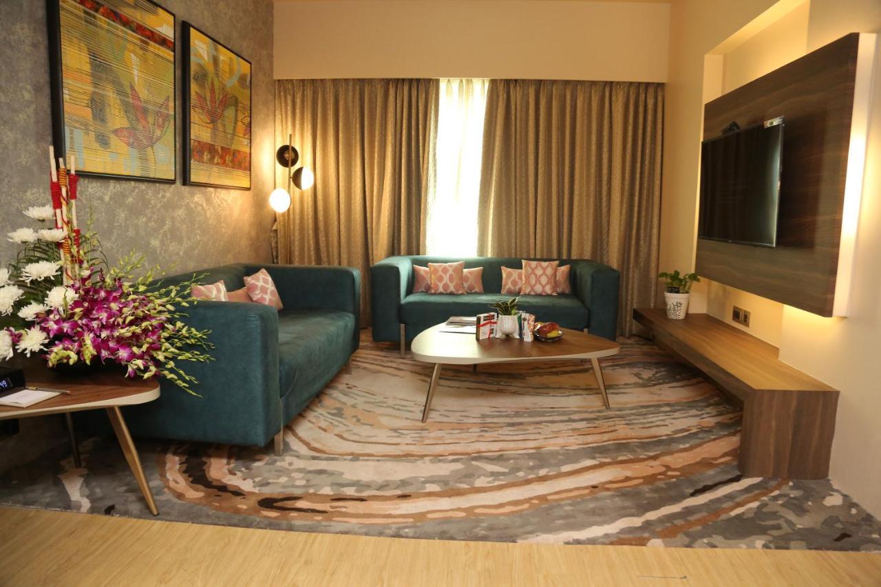 The Regenza By Tunga Hotel Nova Bombaim Exterior foto