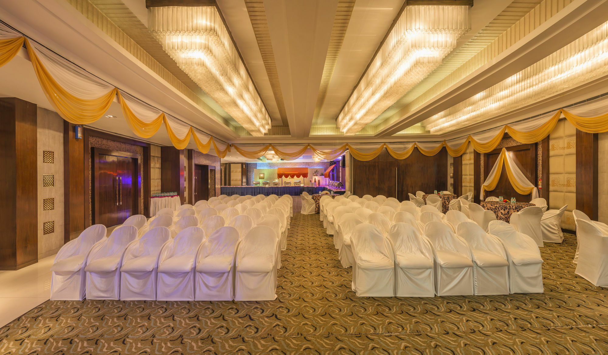 The Regenza By Tunga Hotel Nova Bombaim Exterior foto